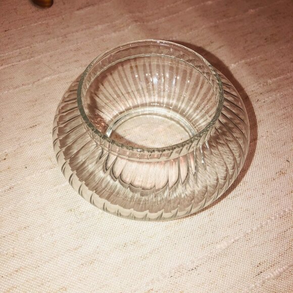 Vintage Rawcliffe Pewter top dated that sits on top a glass bowl - Picture 4 of 8